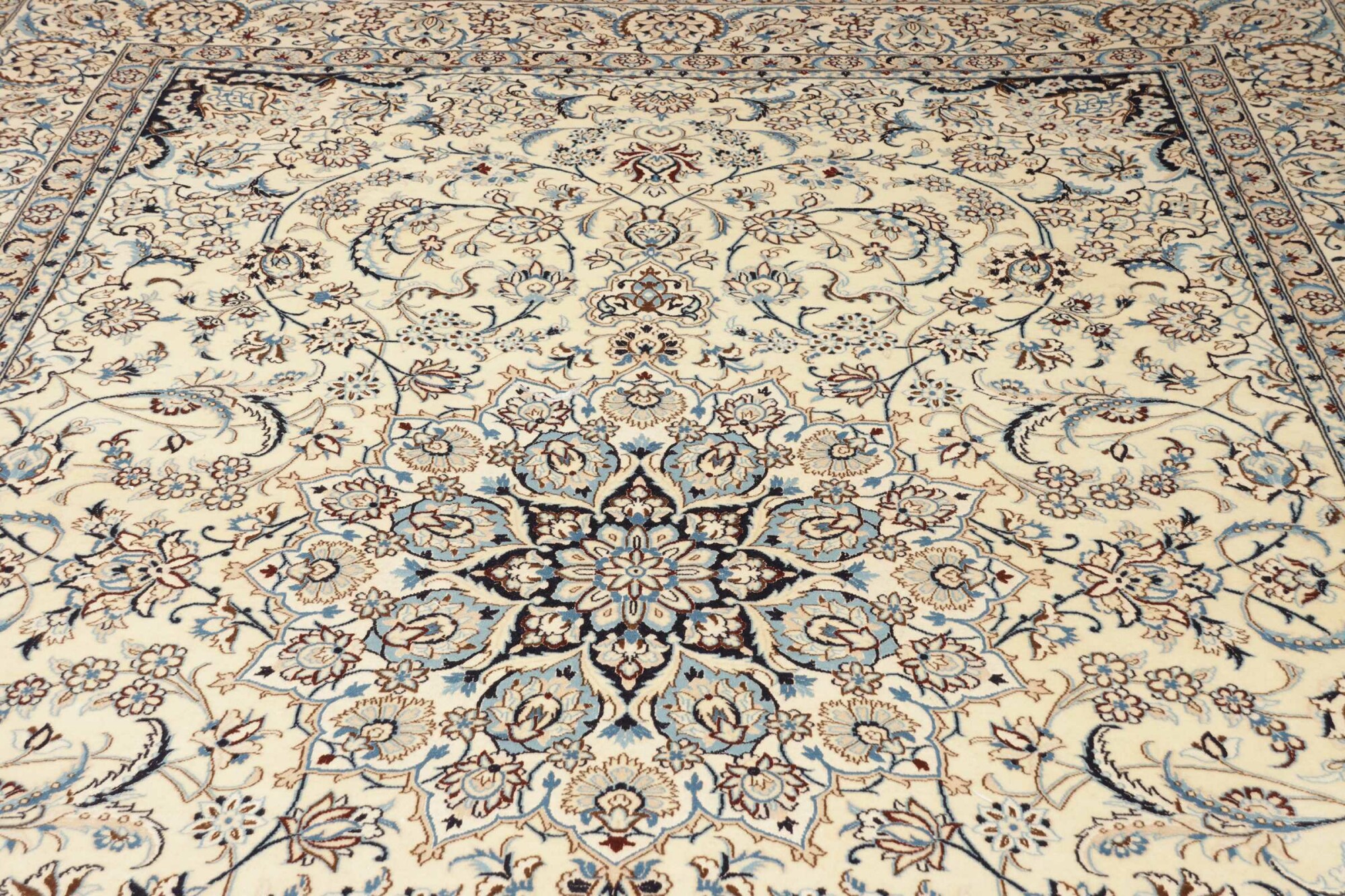 NAIN carpet 9LA 367x253cm - 416186 11 NAIN carpet 9LA 367x253cm - 416186 - Image 9
