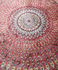 Qum Silk round carpet