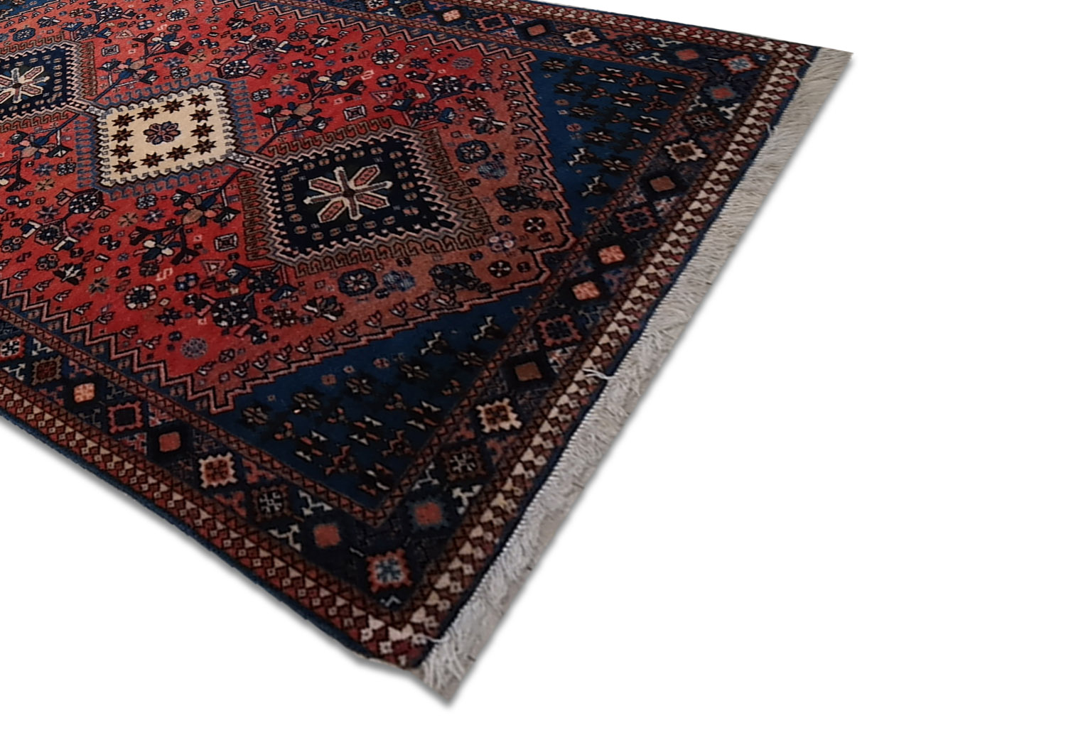 Yalameh carpet, 148x103cm -B1686 5 Yalameh carpet, 148x103cm -B1686 - Image 4