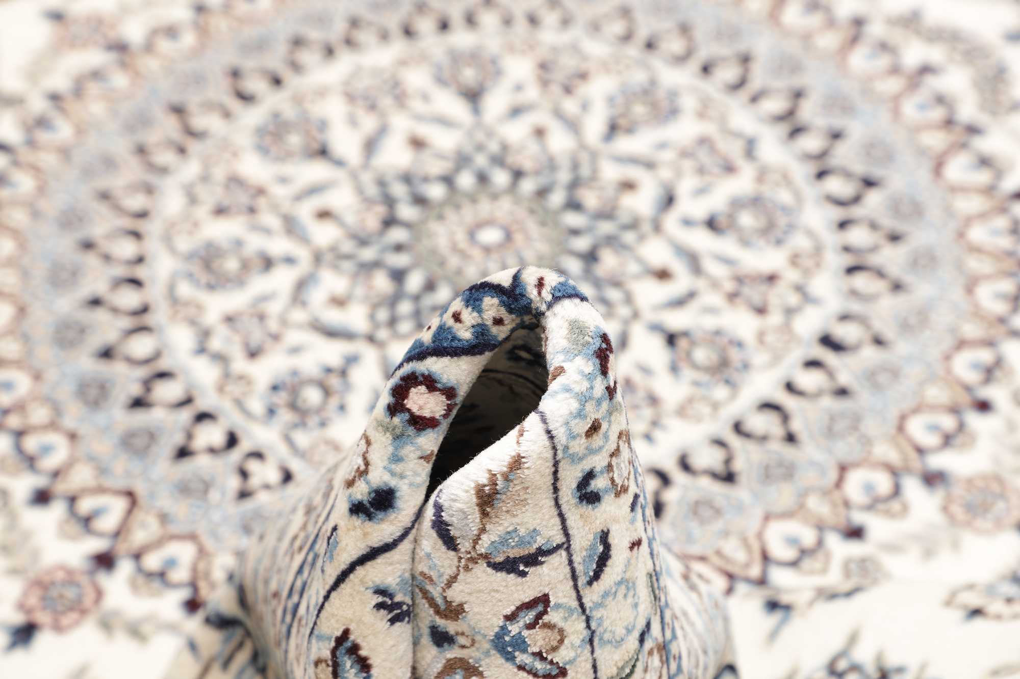 NAIN 9 LA rug 297x194 Z393353 - Image 9