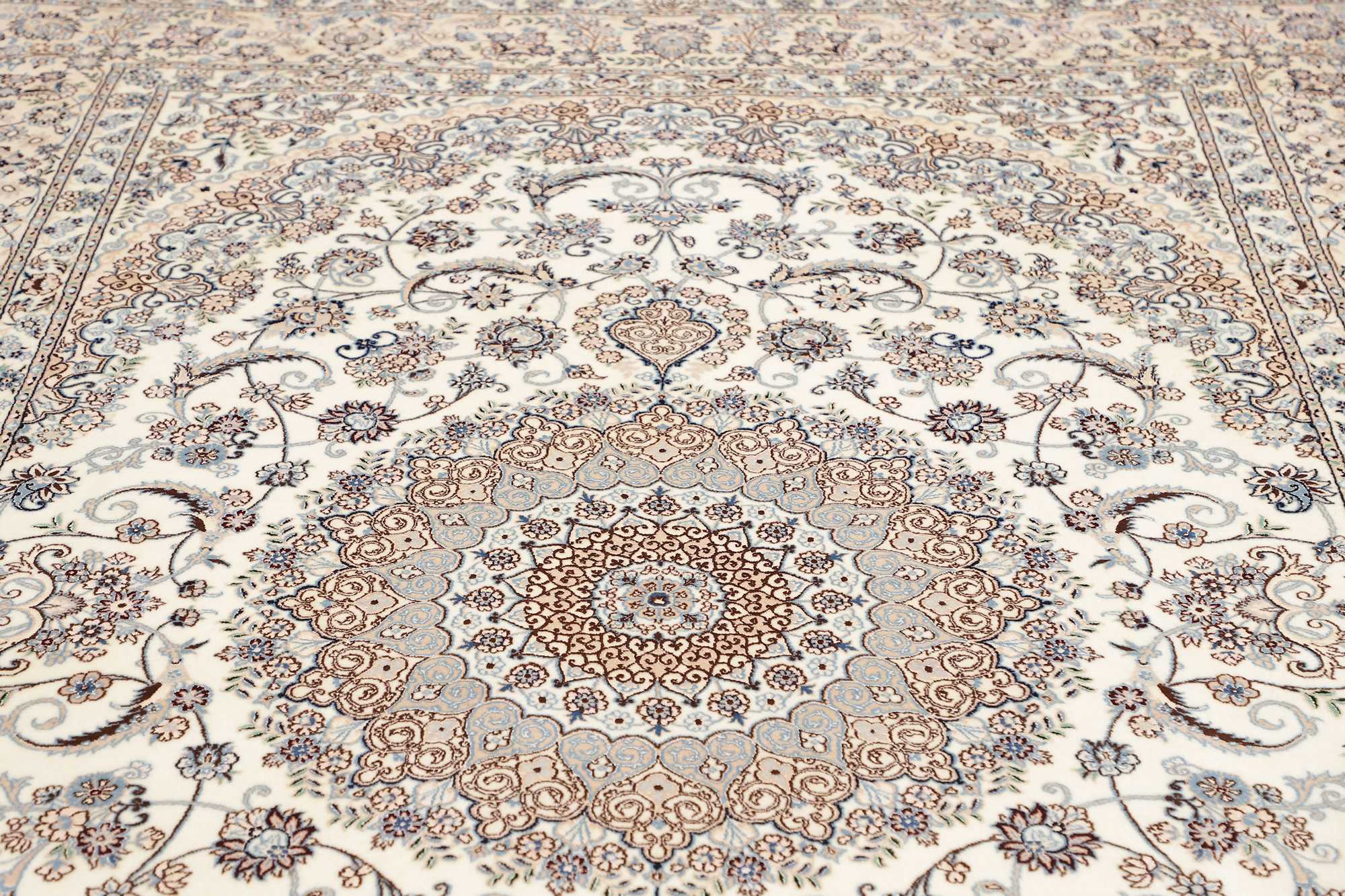 Persian Nain 6-Ply Wool and Silk Rug 317×208 cm Z446351 10 Persian Nain 6-Ply Wool and Silk Rug 317×208 cm Z446351 - Image 8