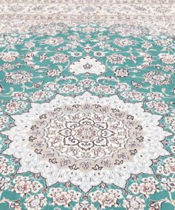 Persian Nain 9 Fili Rug in Wool and Silk 355x248 Z469420 - Image 9