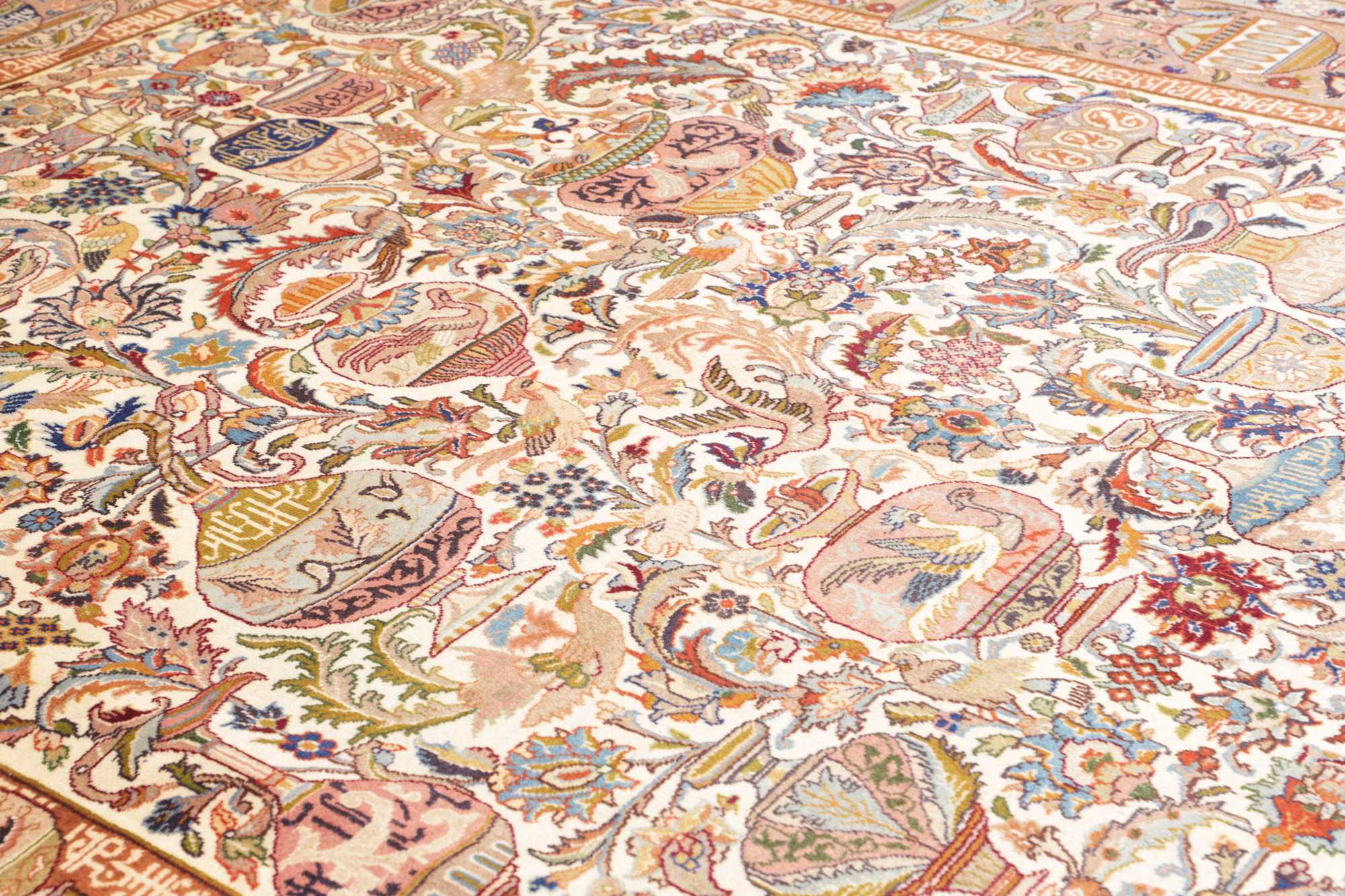 KASHMAR rug archaeological motif 394x303 Z481318 - Image 8